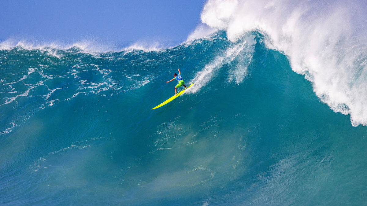Big Wave surfer in the Eddie