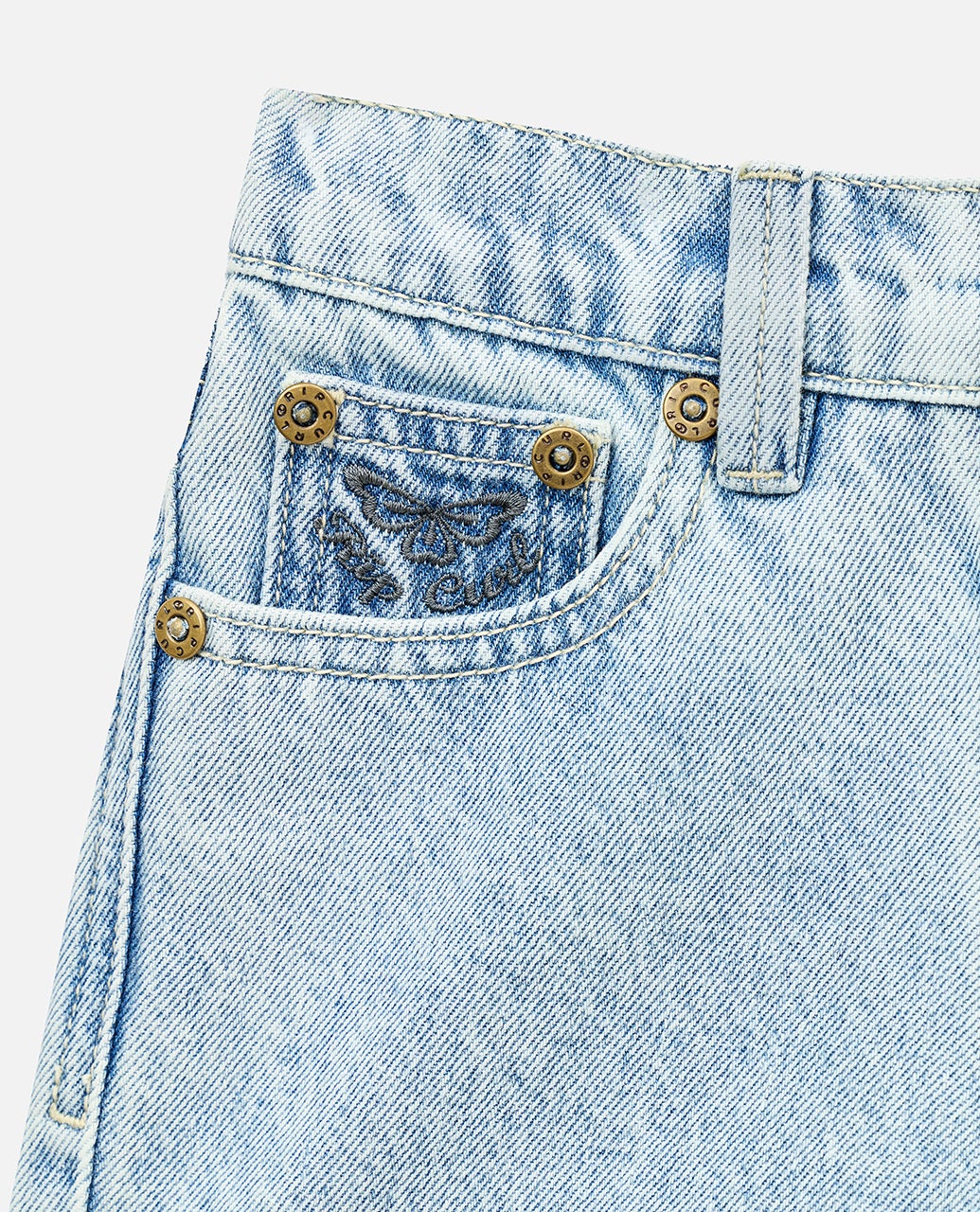 016JWS_4656_2_1776326521000