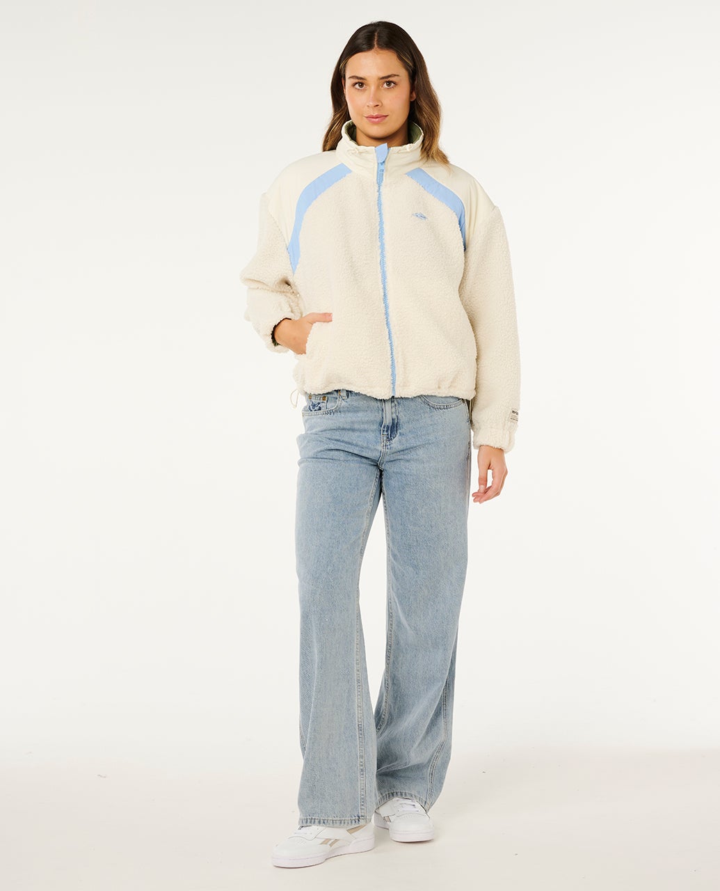 0C1WFL_3021_4_1759127174000