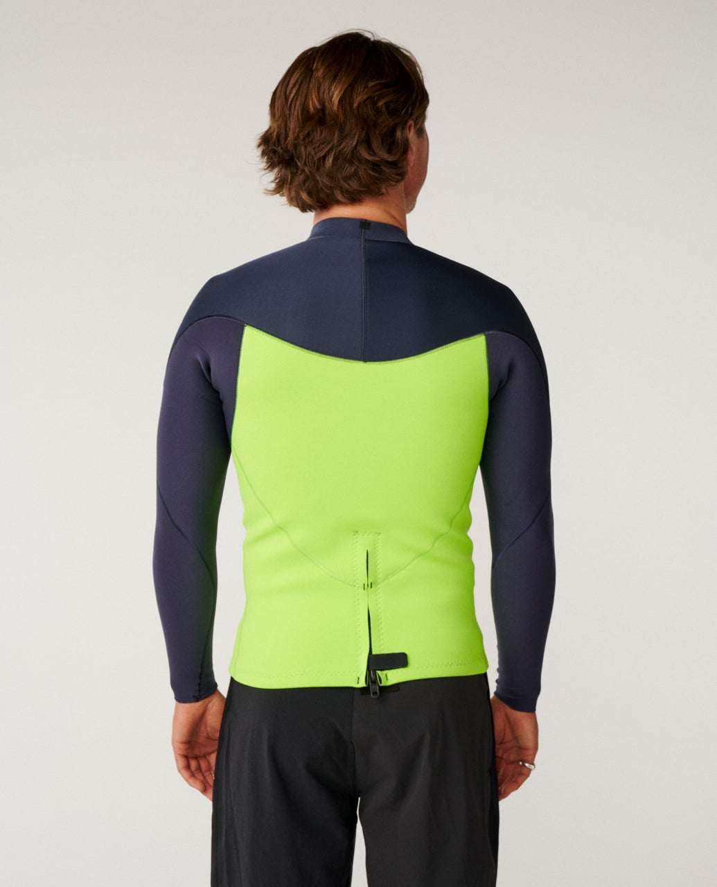 12FMWJ_4247_3_1763502450000